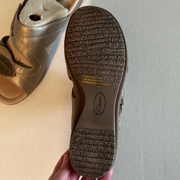 NWOT Clarks Artisan Women’s Sandals, Size 11W - Picture 3 of 12